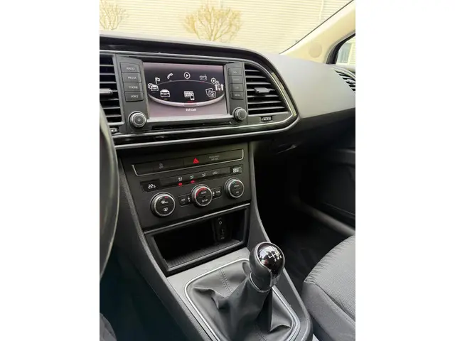 SEAT Leon ST - 1.0 EcoTSI Style Connect 2015 Benzine 21