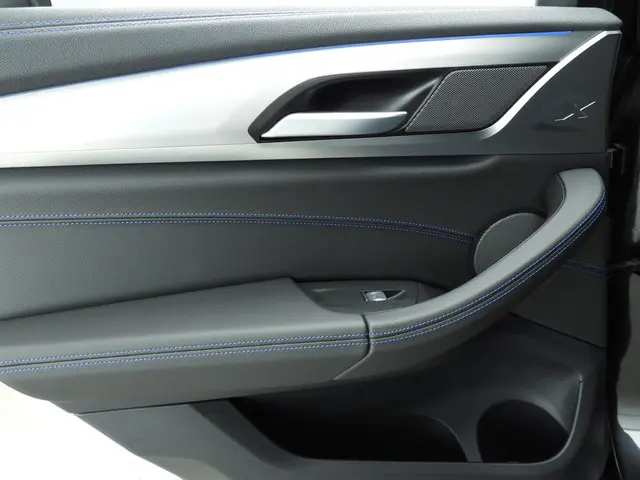 BMW iX3 High Executive Edition 80 kWh 2025 Elektrisch 24