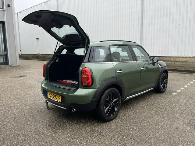 MINI Countryman 1.6 One Pepper 2016 Benzine 68