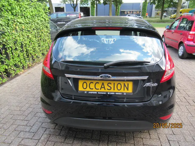 Ford Fiesta 1.25 Titanium 2012 Benzine 5