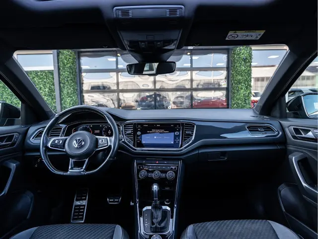 Volkswagen T-Roc 2.0 TSI 4Motion Sport 2018 Benzine 19