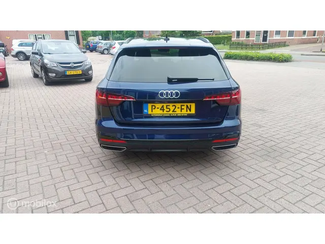 Audi A4 Avant 35 TFSI S edition 2022 Benzine 4