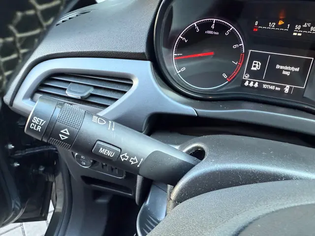 Opel Corsa 1.4 Edition 2017 Benzine 38