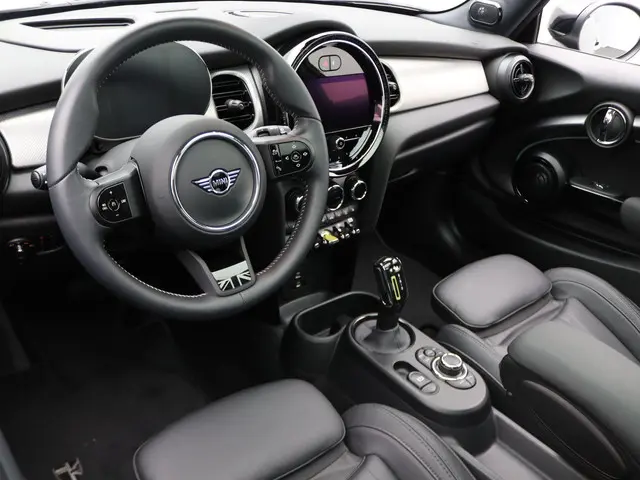 MINI Electric Yours 2023 Elektrisch 7