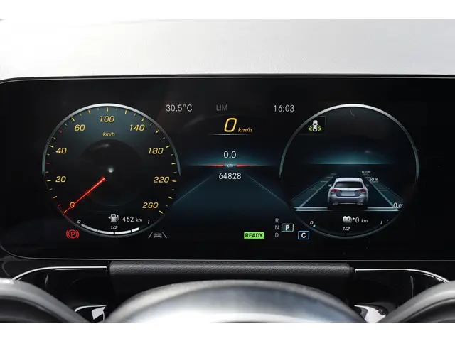 Mercedes-Benz GLA 250 e AMG Line 2022 Hybride Benzine 21