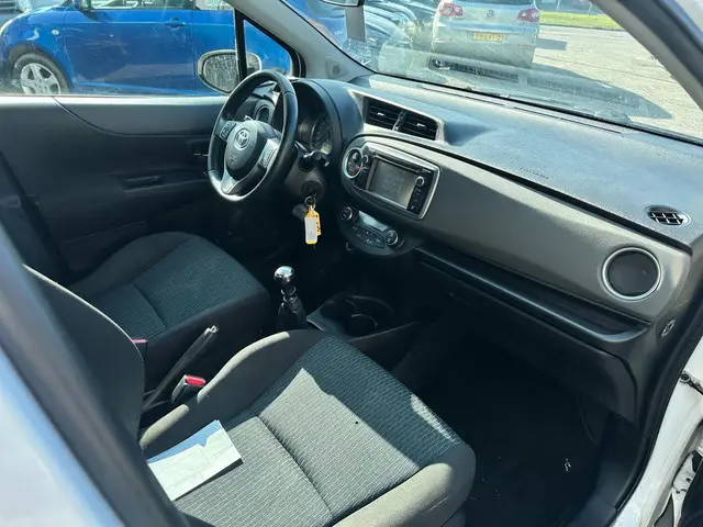 Toyota Yaris 1.4 D-4D-F Comfort 2012 Diesel 6