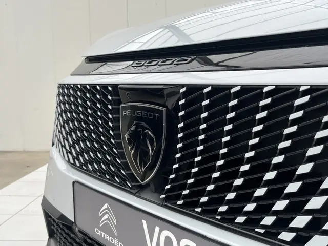 Peugeot 3008 Hybrid 136 GT 2024 Hybride Benzine 25