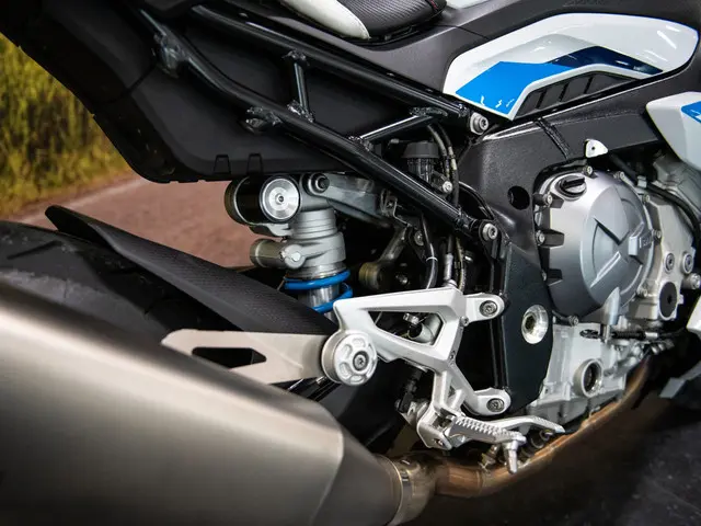 BMW M 1000 R Sport 2023 Benzine 14