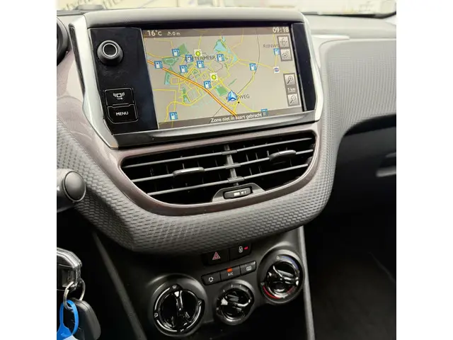 Peugeot 2008 1.2 Allure | Automaat | Navi | NW APK ! 2014 Benzine 8