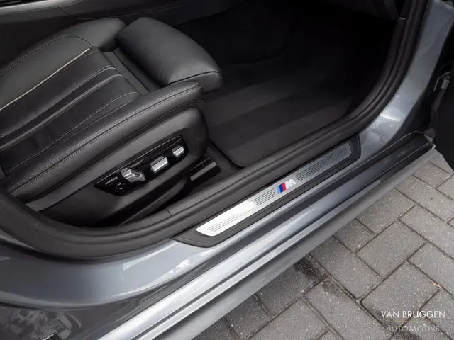 BMW 5 Serie 520i High Executive M-Sport 2019 Benzine 19