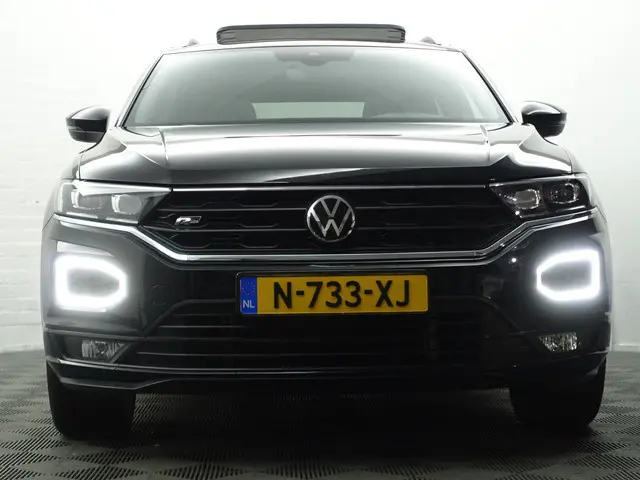 Volkswagen T-Roc 1.5 TSI R-Line+ Aut- 2021 Benzine 34