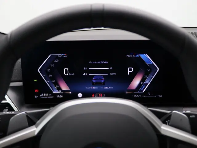 BMW 3 Serie Sedan 330e 2025 Hybride Benzine 15