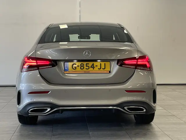 Mercedes-Benz A-Klasse 200 AMG-Line 2019 Benzine 26
