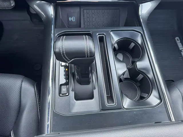 Ford F-150 USA 5.0 V8 SuperCrew Lariat 2024 Benzine 23