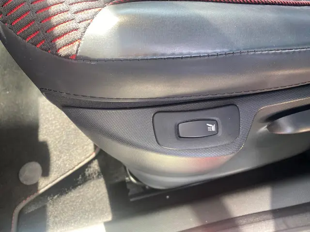 Renault Captur 1.2 TCe Helly Hansen 2015 Benzine 22