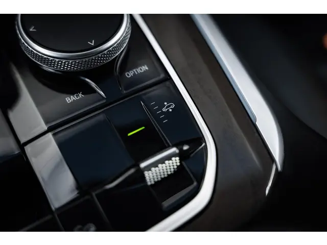 BMW X5 xDrive45e High Executive 2023 Hybride Benzine 36