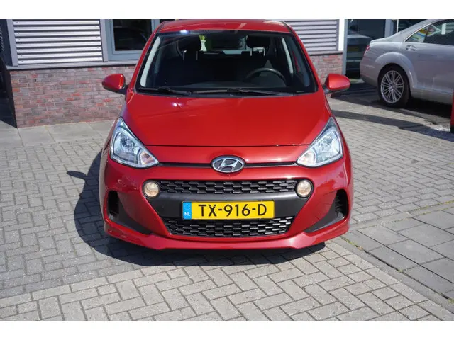 Hyundai i10 1.0i Comfort 2019 Benzine 10