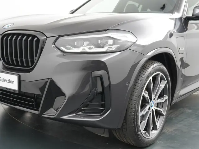BMW X3 xDrive30e 2022 Hybride Benzine 27