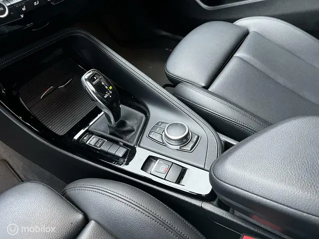 BMW X1 sDrive18i High Executive 2021 Benzine 18