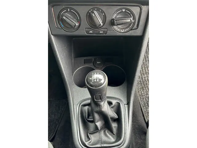 Volkswagen Polo 1.0 MPI Trendline 2017 Benzine 10