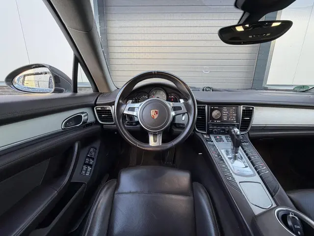 Porsche Panamera Sport Turismo 3.0 4 2013 Benzine 11