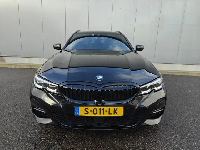 BMW 3 Serie Touring 320i|M-sport| 2021 Benzine 13