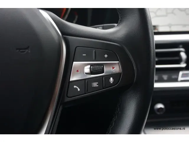 BMW 3 Serie Touring 318i Exec 2020 Benzine 21