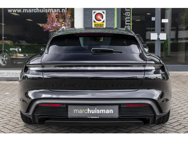 Porsche Taycan Sport Turismo GTS 93 kWh 2023 Elektrisch 5