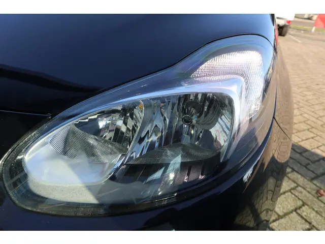 Opel ADAM 1.4 Glam 2013 Benzine 36