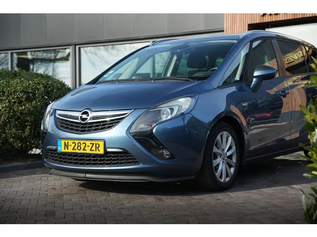 Opel Zafira Tourer 1.4 Berlin 2013 Benzine 13
