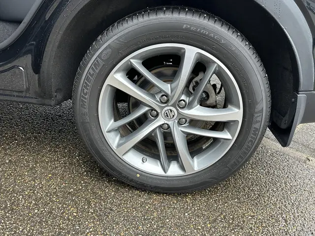 MG EHS 1.5 TGDI Luxury 2023 Hybride Benzine 10