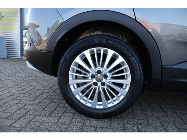Opel Grandland X 1.2 Turbo Innovation 2020 Benzine 25