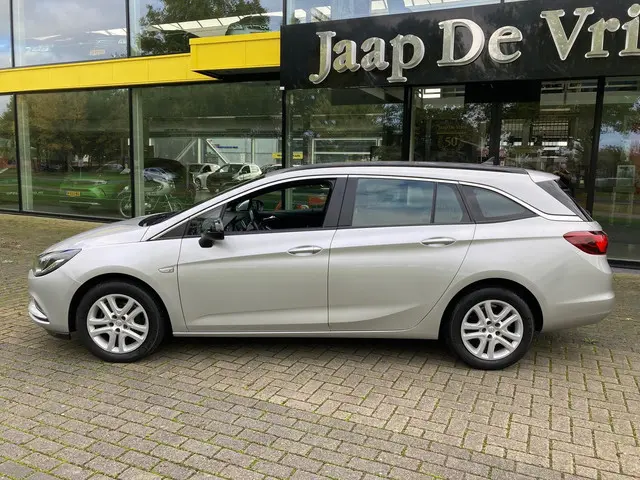 Opel Astra 1.0 TURBO 77KW SPORTS TOURER 2018 Benzine 2