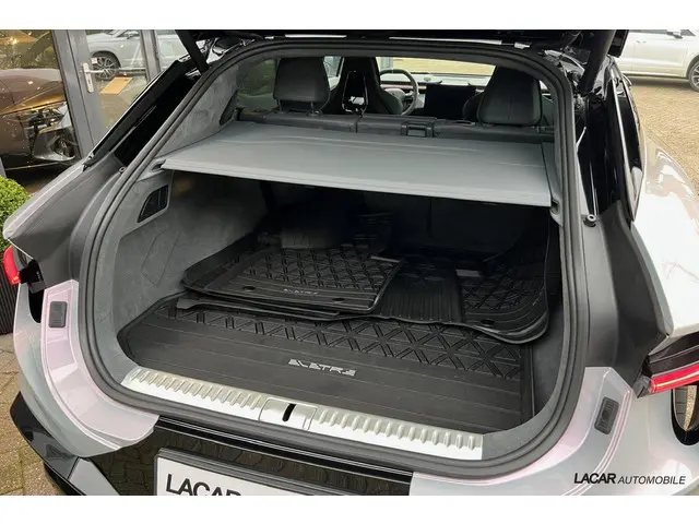 Lotus Eletre EDS 450 S 4WD 112 kWh 2023 Elektrisch 32