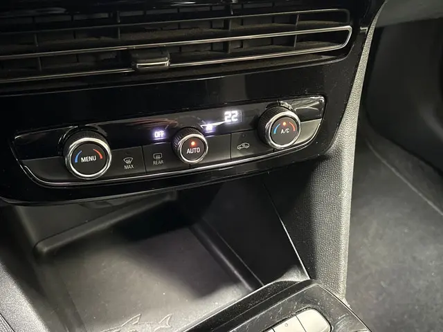 Opel Mokka 1.2 Turbo Elegance 2021 Benzine 8