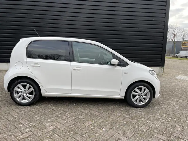 SEAT Mii 3
