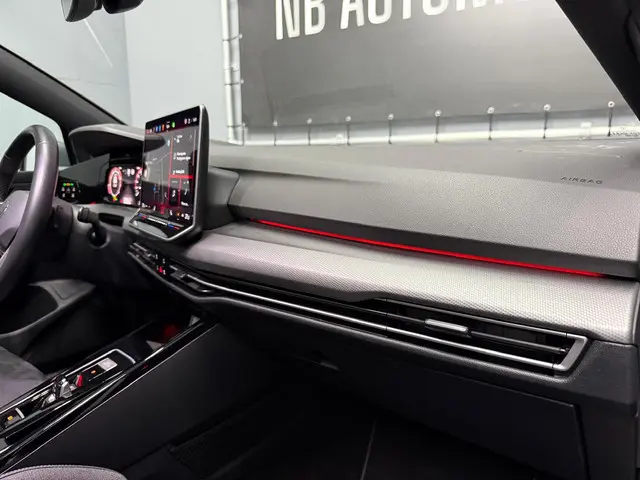 Volkswagen Golf 8.5 1.5 eTSI 50 Edition 2024 Benzine 14