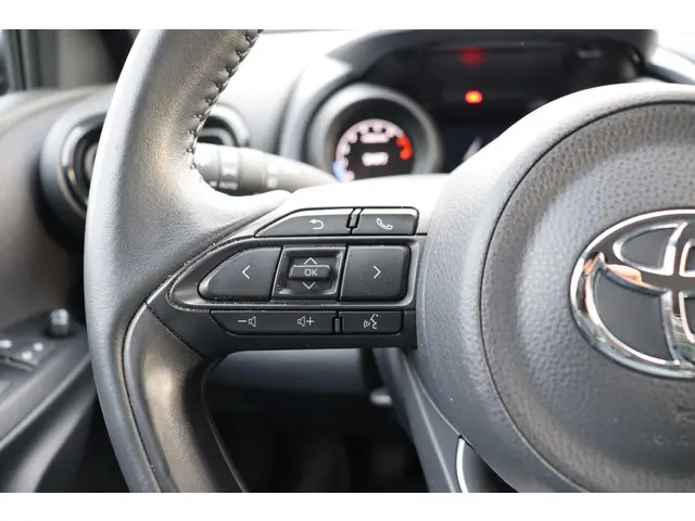 Toyota Yaris 1.5 VVT-i Dynamic 125pk 2023 Benzine 15