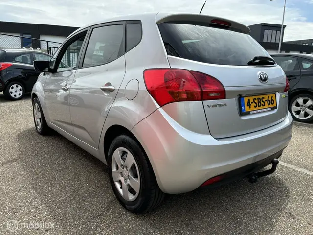 Kia Venga 1.4 CVVT 20th Anniversary 2013 Benzine 6