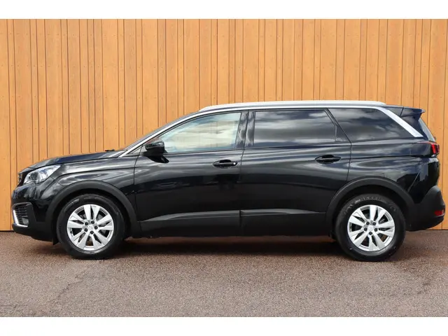 Peugeot 5008 1.2 Executive 7-persoons 2019 Benzine 3