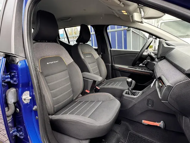 Dacia Sandero Stepway 1.0 TCe 90 Comfort 2021 Benzine 19