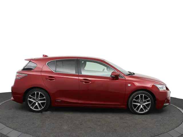 Lexus CT 200h F Sport Line 2016 Hybride Benzine 12