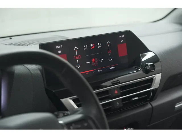 Citroën C4 Puretech 130 EAT8 Shine 2021 Benzine 57