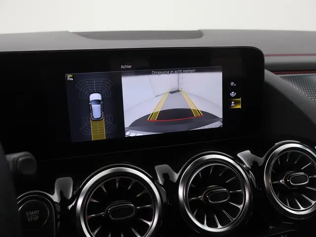 Mercedes-Benz EQA 250 AMG Line 67 kWh 2023 Elektrisch 14