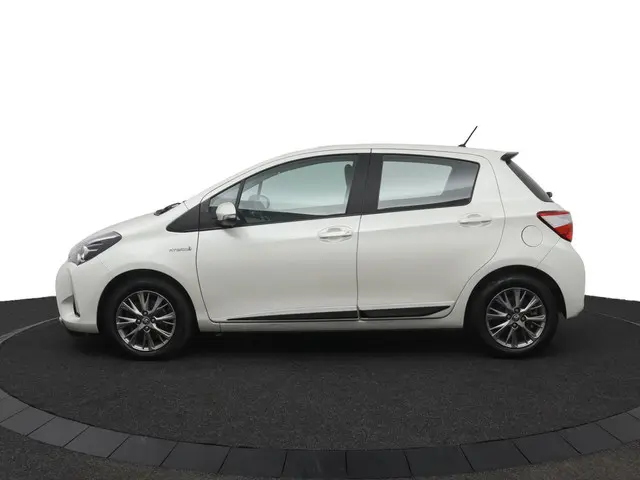 Toyota Yaris 1.5 Hybrid Aspiration 2017 Hybride Benzine 3