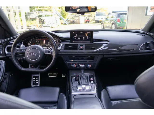 Audi RS6 Avant 4.0 TFSI RS 6 quattro 2015 Benzine 9