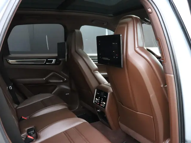 Porsche Cayenne 3.0 E-Hybrid 2022 Hybride Benzine 16