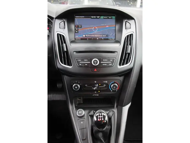 Ford Focus Wagon 1.0 Trend Edition 2015 Benzine 21