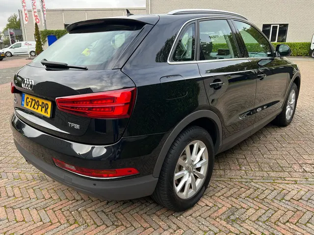 Audi Q3 1.4 TFSI CoD Adrenalin Automaat 2016 Benzine 5