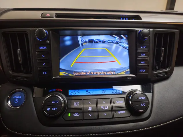 Toyota RAV4 2.5 Hybrid Style 2018 Hybride Benzine 24